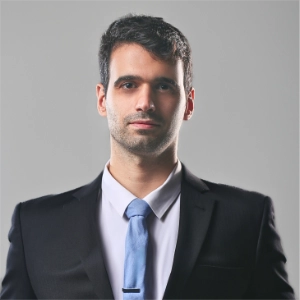 Dr. Kauê Torres